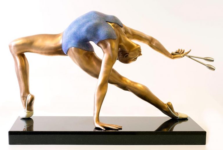 Dancer — Escultura en bronce